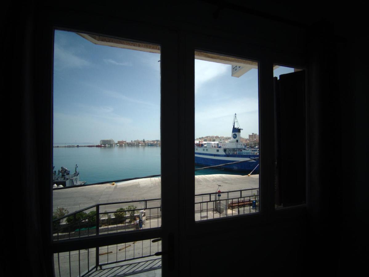 Omiros Rooms Chios Town Exterior photo